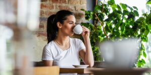 Solo Brunches and City Cafés: A Rising Culture