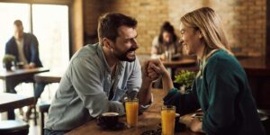 What to Expect at a Speed Dating Event: A First-Timer’s Guide